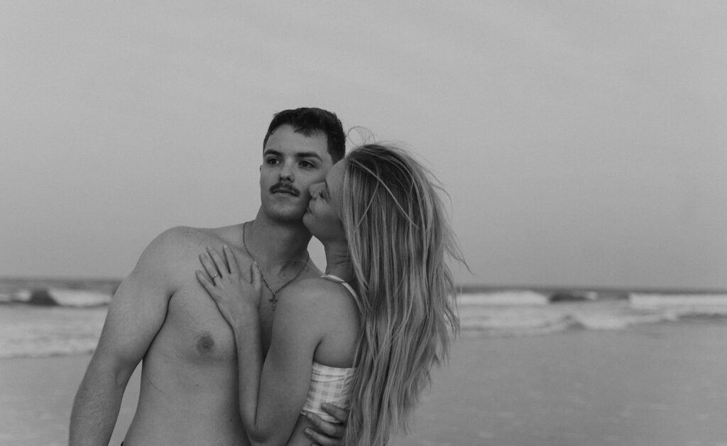 black and white beach couple photos daytona photographer