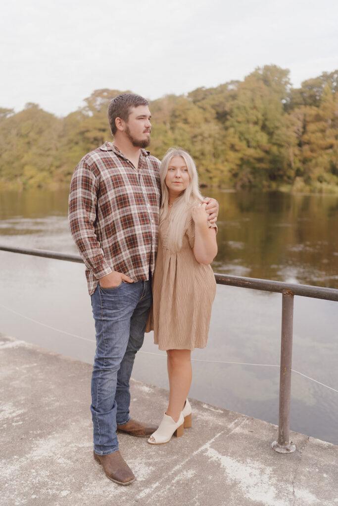 wakulla springs florida engagement photoshoot in fall fall outfits