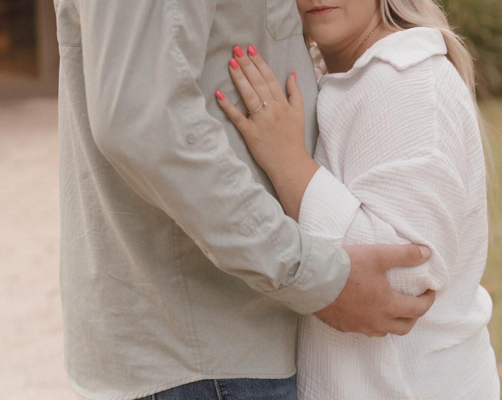engagement photos outfits for fall engagement ring photos