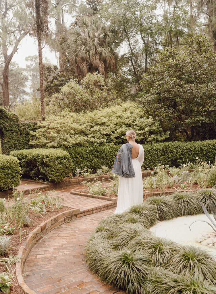 outdoor garden bridals at maclay gardens fl state park