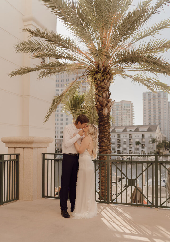 engagement photos in Tampa florida intimate and romantic