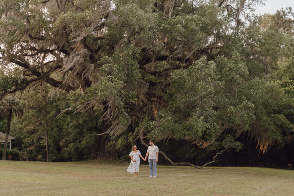 maclay gardens park florida maternity session documentary style photography