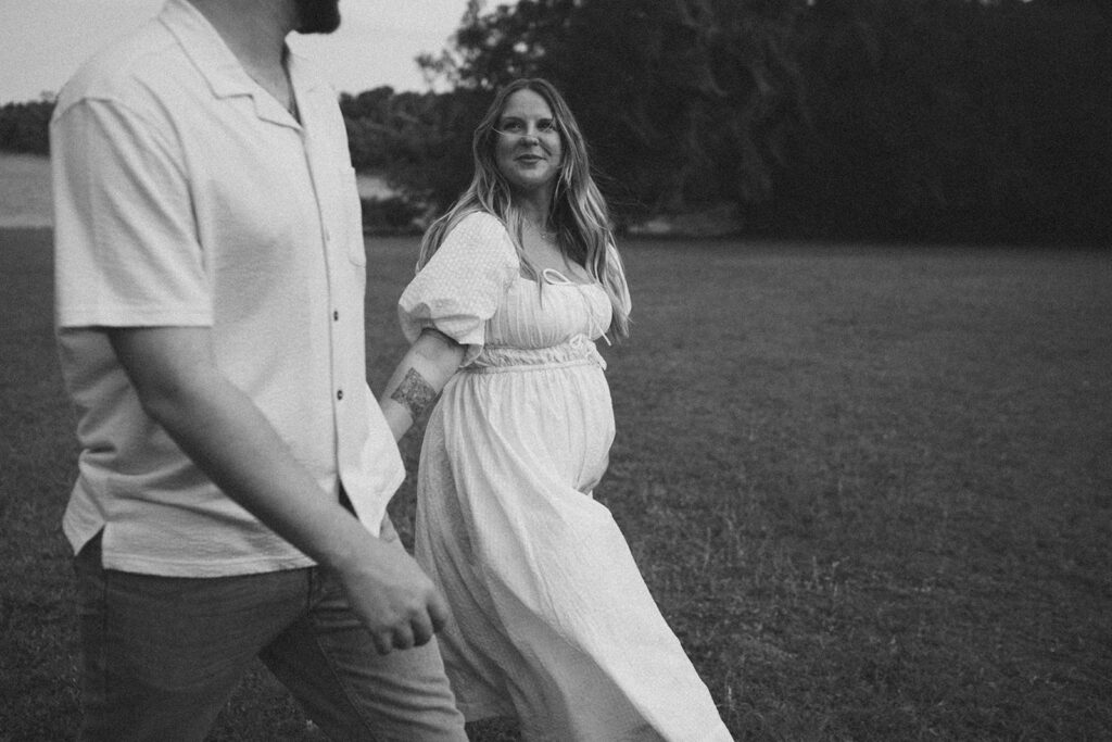 maclay gardens park maternity session tips and tricks maternity photographer