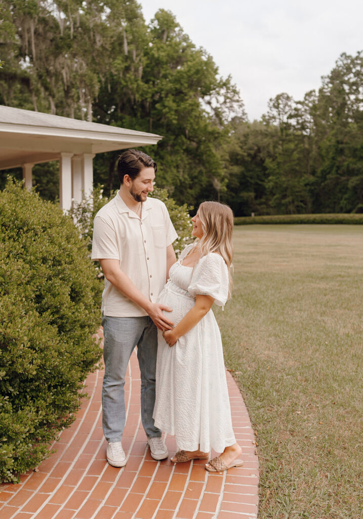 maclay gardens park florida maternity session documentary style photography