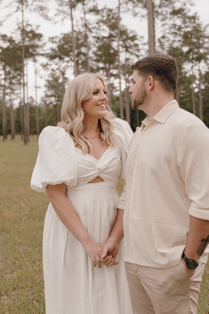 romantic florida engagement session at Mount Pleasant Lodge