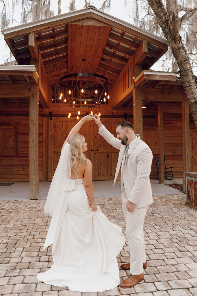 bride and groom portraits in tallahassee