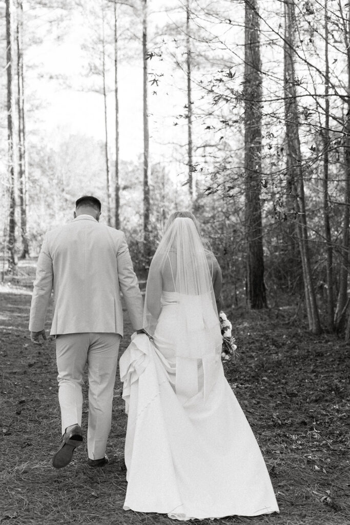 sunset portraits with bride and groom golden hour wedding photos the homestead barn