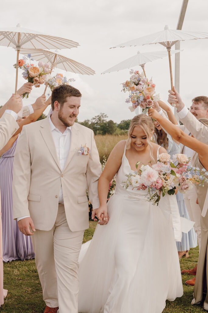 spring bridal party photos pastel dresses