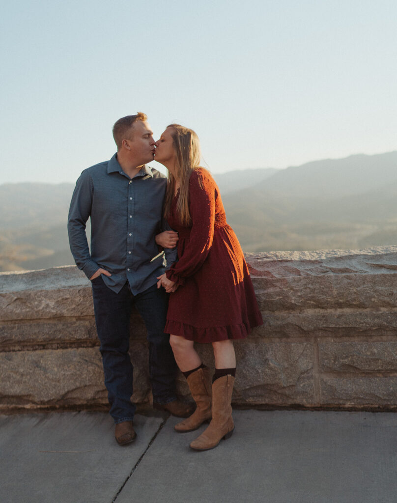Tennessee engagement photos romantic and timeless