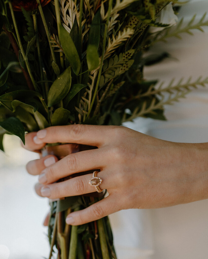 fall wedding colors and florals