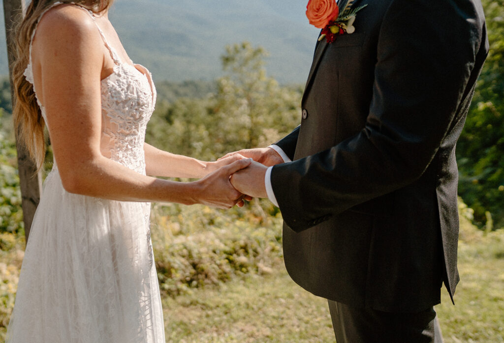 mountaintop wedding in tennessee with smoky mountain views and outdoor ceremony photos