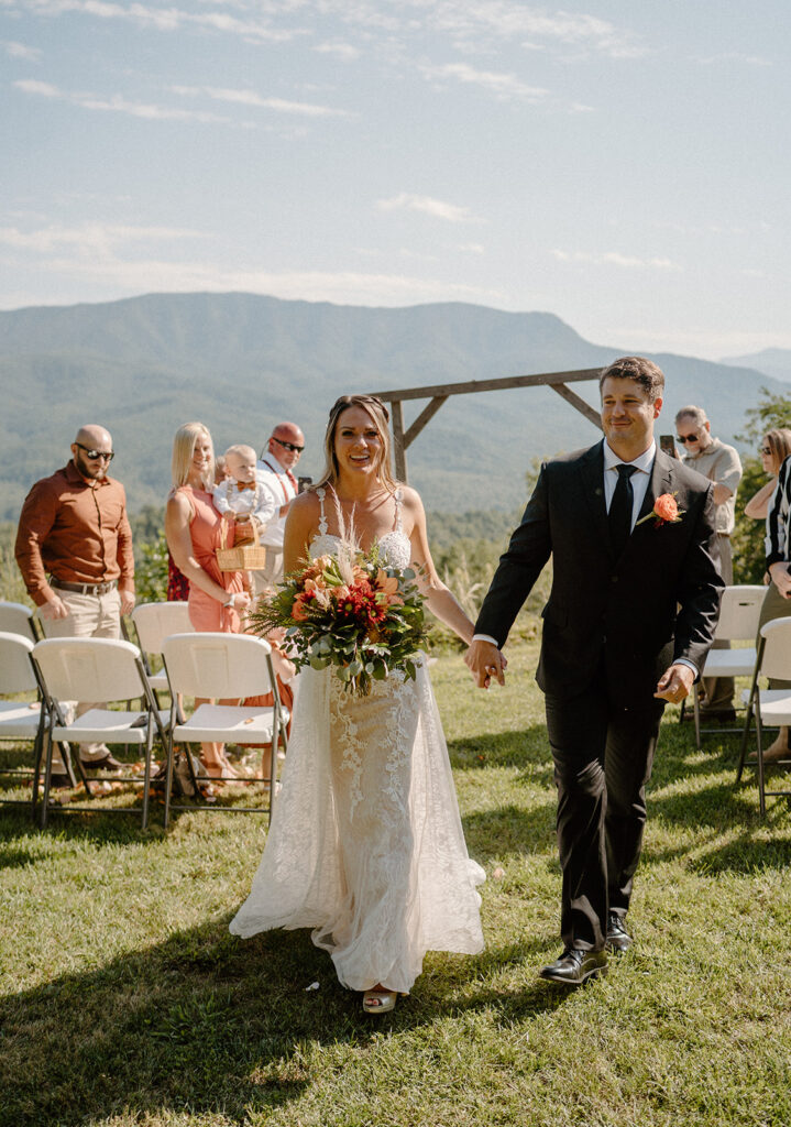 Intimate Mountaintop Wedding in Gatlinburg TN Surrounded by Loved Ones