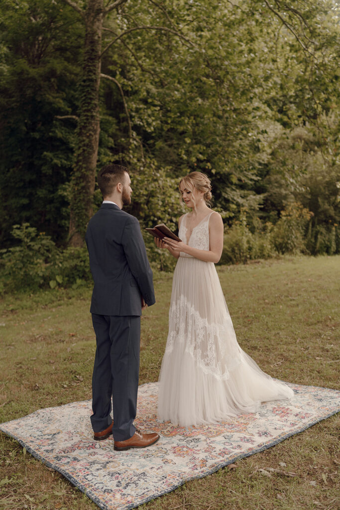 bride and groom wedding photos in the asheville mountains