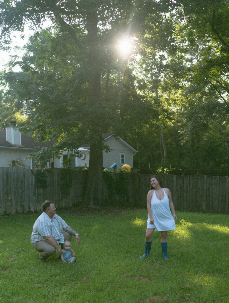 Outdoor Family Pictures that Capture the Magic in the Ordinary