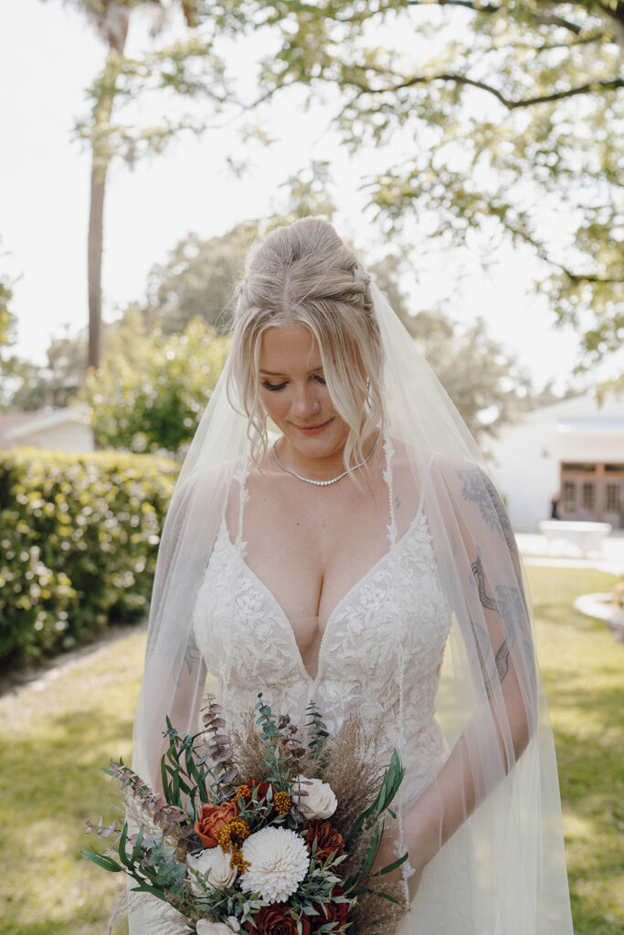 romantic wedding details of bride and her bridesmaids