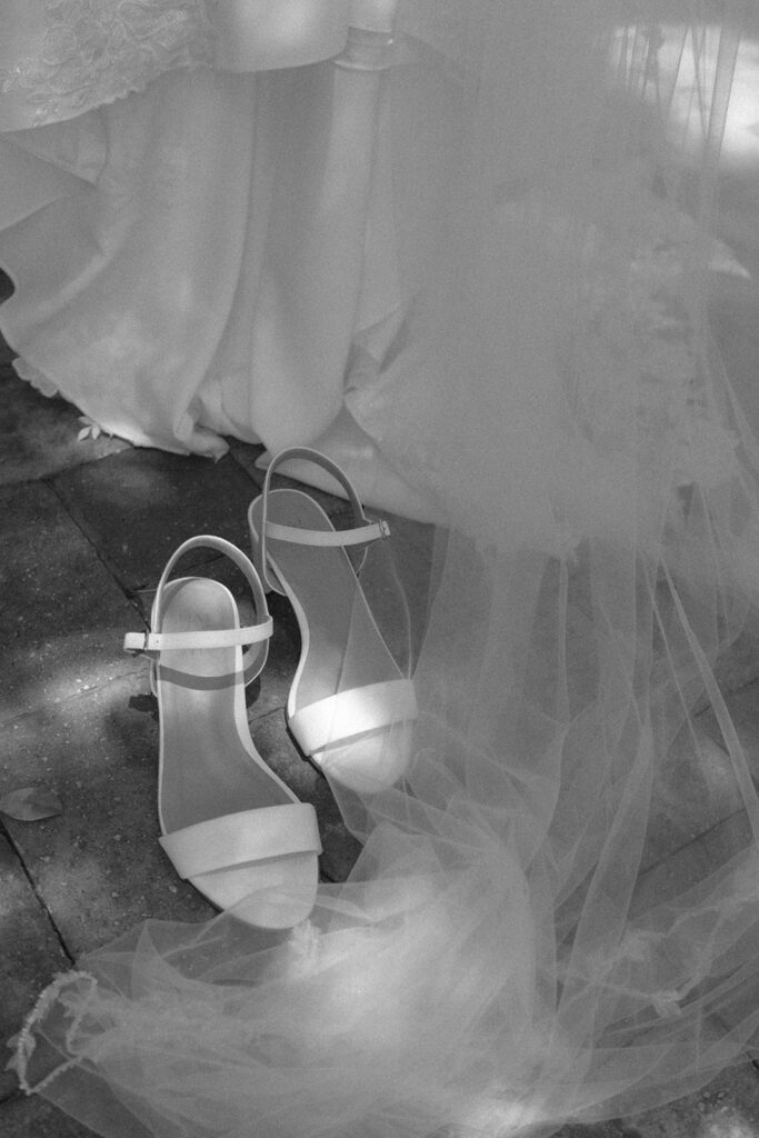 documentary style detail wedding photos