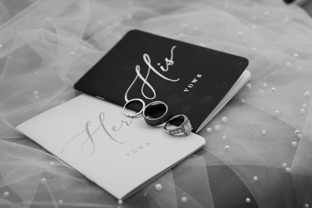 getting ready wedding photos at havana springs