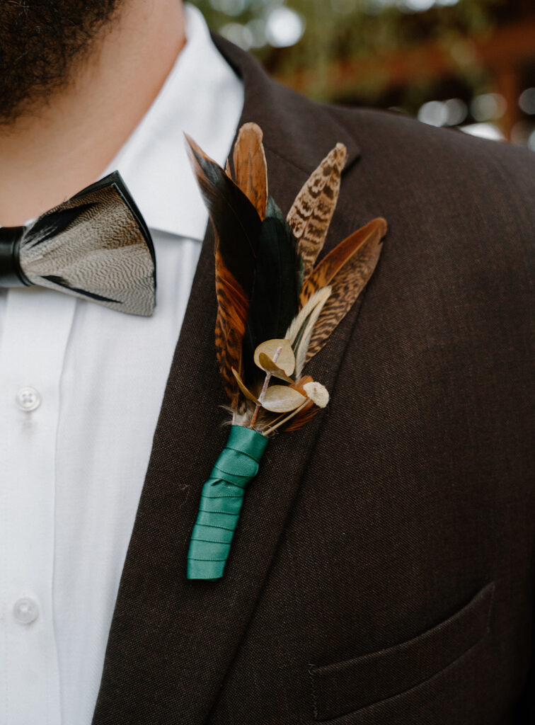 groom getting ready wedding photos