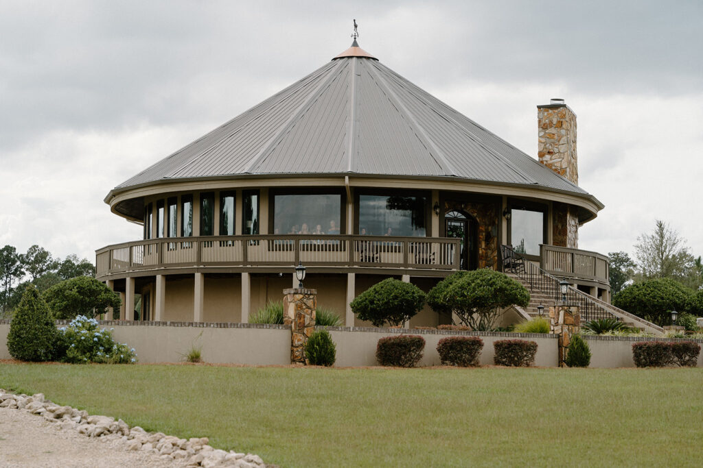Southwind Plantation Georgia Wedding Venue With Waterfront Views and Historic Charm