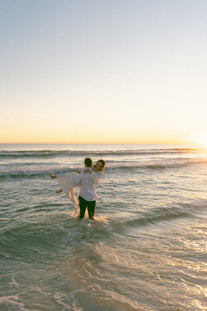 Intimate Rosemary Beach Florida Wedding in 30A