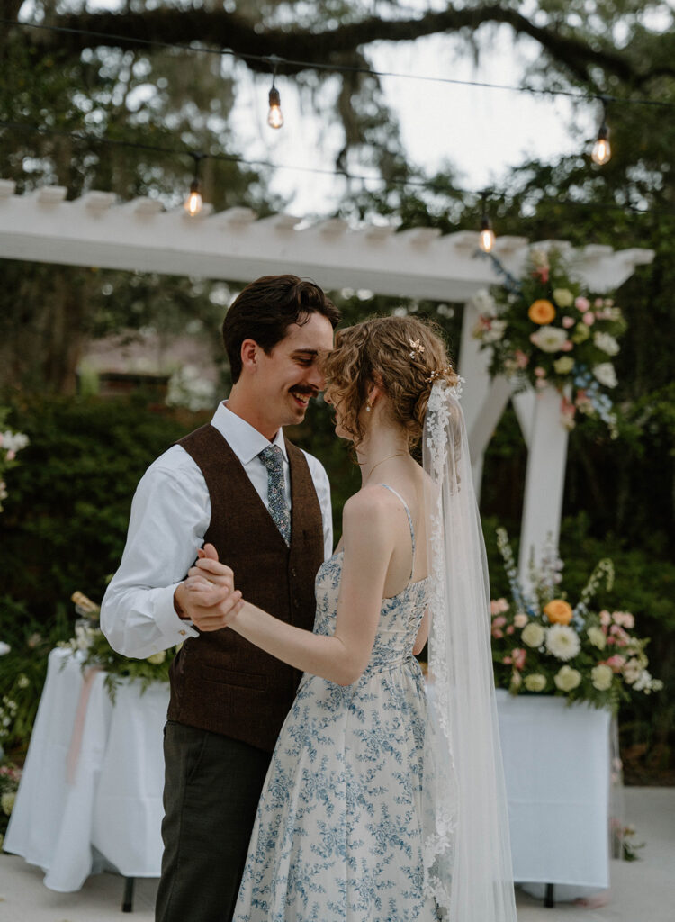 Bride and groom having their first dance at The Avera-Clarke House.